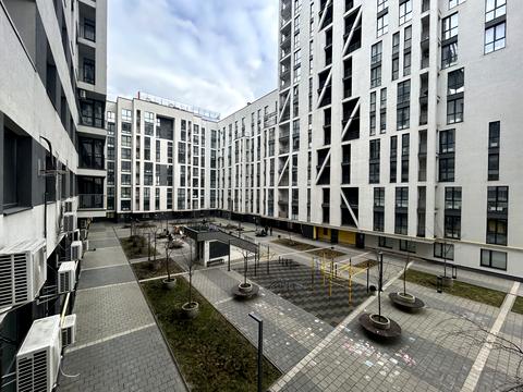 комерційна за адресою Героїв УПА вул., 73-В