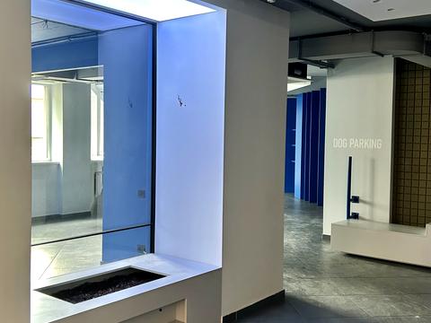 комерційна за адресою Героїв УПА вул., 73-В
