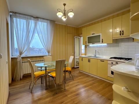 квартира по адресу Леси Украинки ул., 21