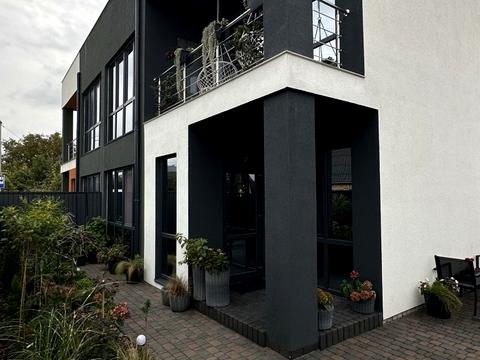 будинок за адресою Озерна вул.