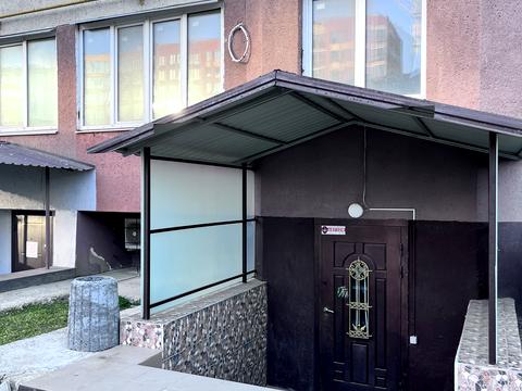 комерційна за адресою Владислава Бувалкіна вул. (Бочарова Генерала), 75