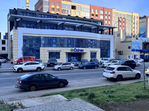 комерційна за адресою Владислава Бувалкіна вул. (Бочарова Генерала), 75