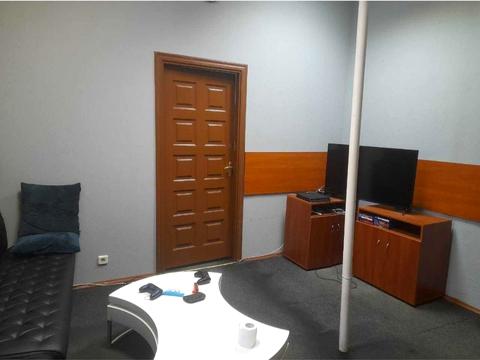 комерційна за адресою Студентська вул., 11