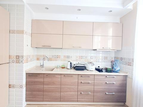 квартира за адресою Анни Ахматової вул., 22