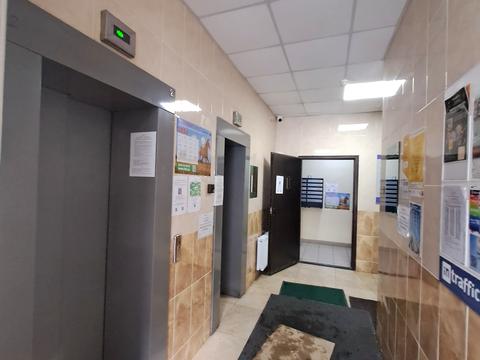 квартира за адресою Анни Ахматової вул., 22