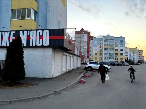 комерційна за адресою Щаслива вул., 20