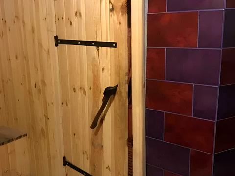 комерційна за адресою с. Леміщиха, Миру, 1