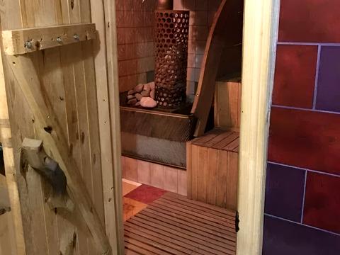 комерційна за адресою с. Леміщиха, Миру, 1