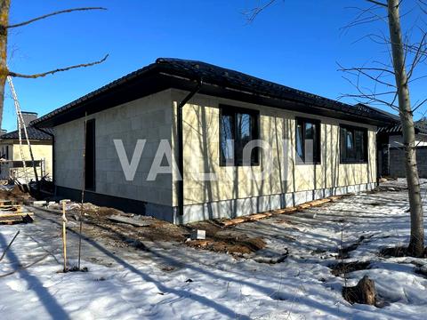 будинок за адресою смт. Ворзель, Успішна