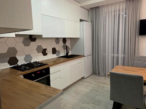 квартира по адресу Анатолия Лабунского ул., 4