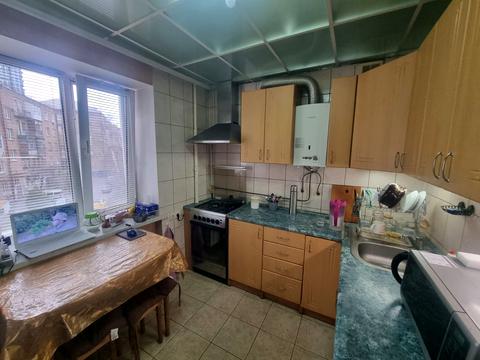 квартира за адресою Зоологічна вул., 4-А