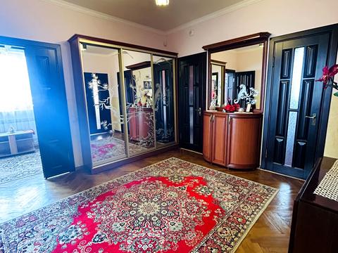 будинок за адресою Франка