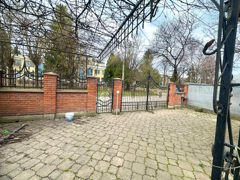 будинок за адресою Михайла Павлика вул.