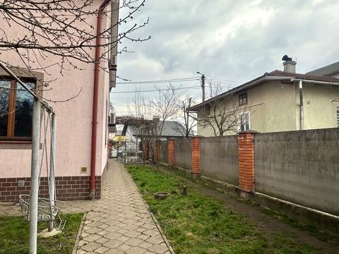 будинок за адресою Михайла Павлика вул.