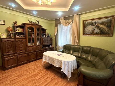 будинок за адресою Михайла Павлика вул.