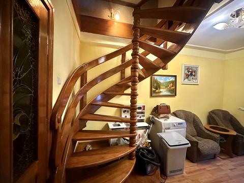 будинок за адресою Михайла Павлика вул.