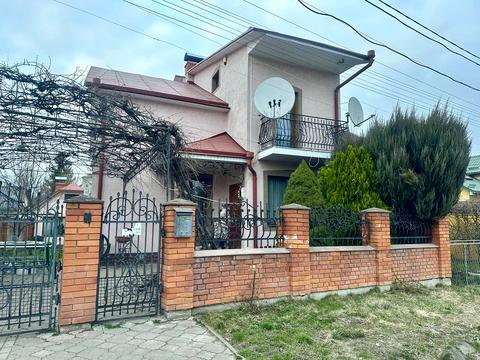 будинок за адресою Михайла Павлика вул.