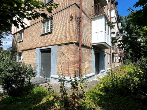 коммерческая по адресу Олександра Копиленка ул., 3