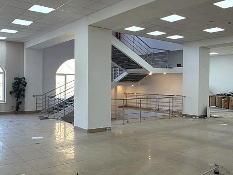 комерційна за адресою Різдвяна вул. (Енгельса), 23