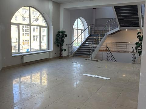 комерційна за адресою Різдвяна вул. (Енгельса), 23