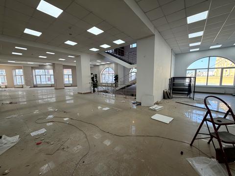 комерційна за адресою Різдвяна вул. (Енгельса), 23