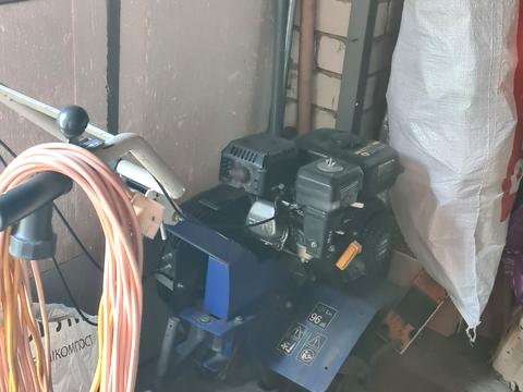 дом по адресу Квітнева, 2