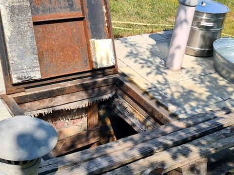 дом по адресу Квітнева, 2