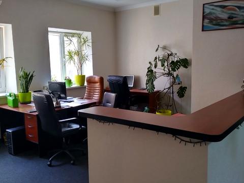 комерційна за адресою Київська вул., 63