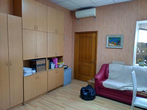 комерційна за адресою Київська вул., 63