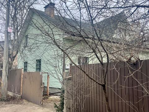 будинок за адресою Синьоозерна вул.