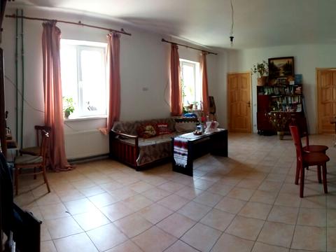 будинок за адресою Синьоозерна вул.