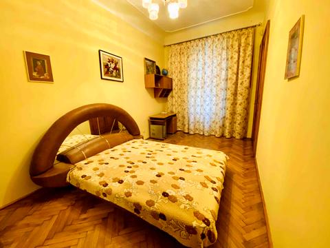 квартира за адресою Омеляна Поповича вул., 5