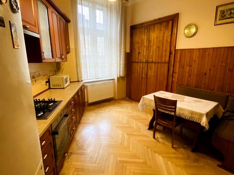 квартира за адресою Омеляна Поповича вул., 5