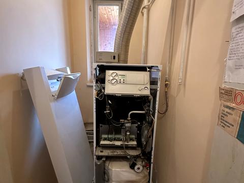 будинок за адресою Богдана Хмельницького