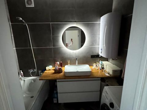 квартира за адресою Парникова вул., 16