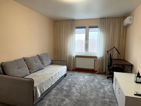 квартира по адресу Ревуцкого ул., 54