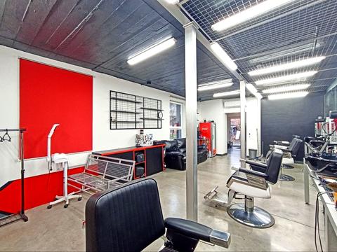 комерційна за адресою Грушевського вул., 57