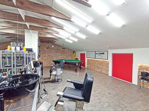 комерційна за адресою Грушевського вул., 57