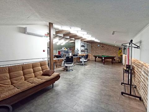 комерційна за адресою Грушевського вул., 57