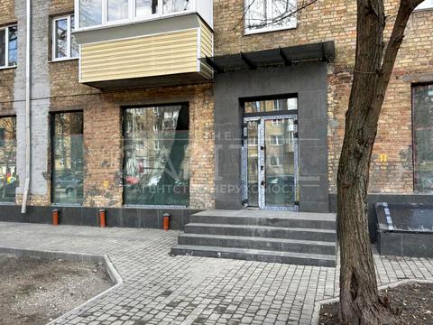 комерційна за адресою Джона Маккейна вул. (Івана Кудрі), 30