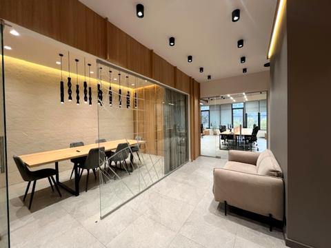 комерційна за адресою Кловський узвіз (Кловський), 7a