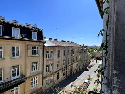 квартира по адресу Львов, Ужгородская ул., 13