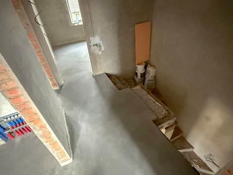 будинок за адресою Травнева