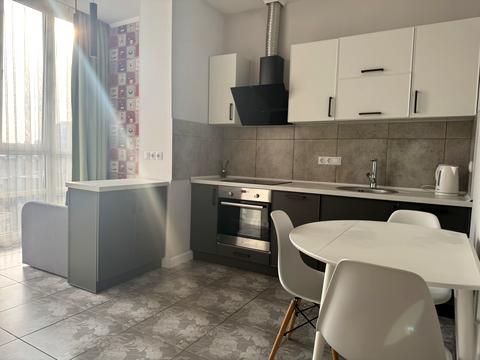 квартира за адресою Кирило-Мефодіївська вул., 2