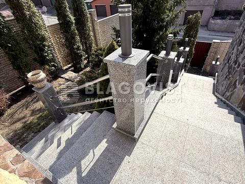 будинок за адресою Добрий Шлях вул.