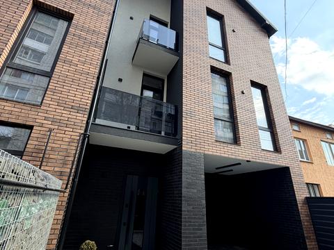 дом по адресу Евгения Патона ул.