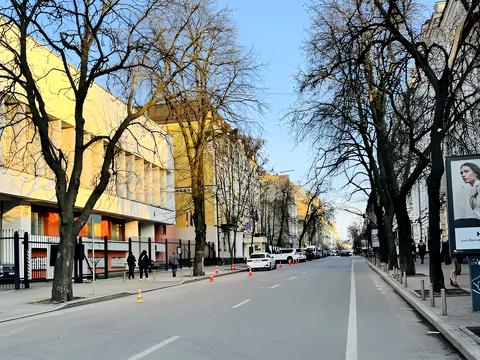 коммерческая по адресу Ярославов Вал ул., 13