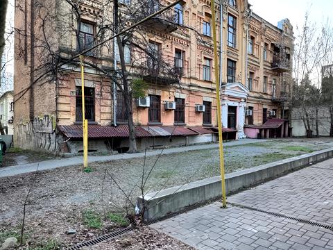 коммерческая по адресу Ярославов Вал ул., 13