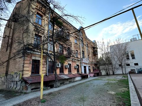 коммерческая по адресу Ярославов Вал ул., 13