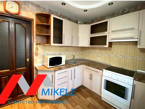 квартира за адресою Академіка Єфремова вул. (Командарма Уборевича), 9